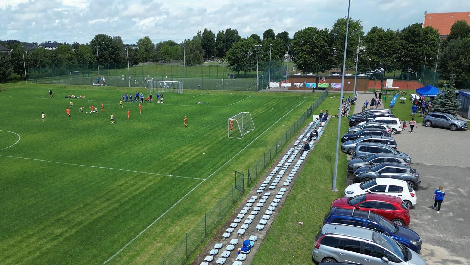 STADION W NIEPRUSZEWIE